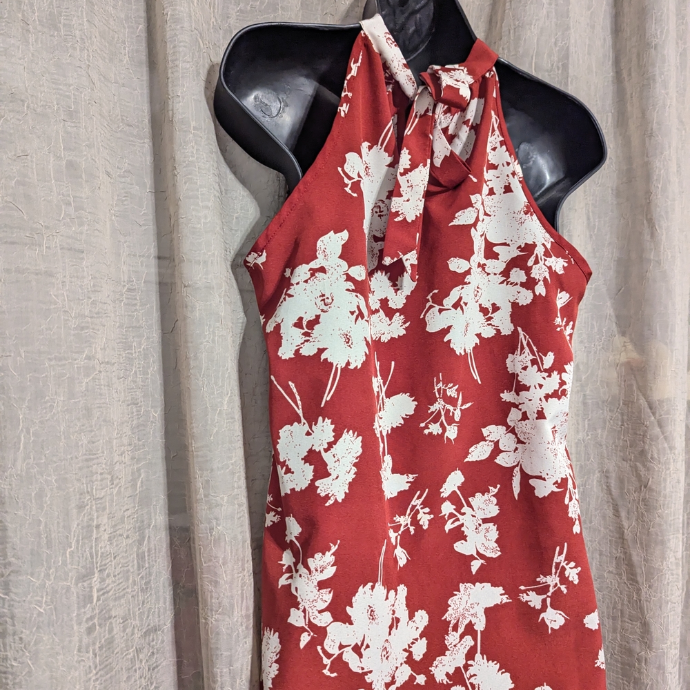 SHEIN Red and White Floral Tank Top - Picture 3 of 5
